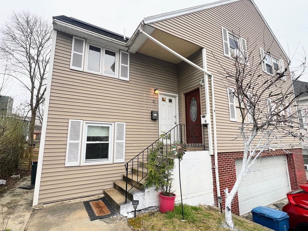 11 Grove St #11