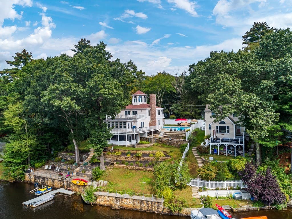 13 Shore Dr photo 2