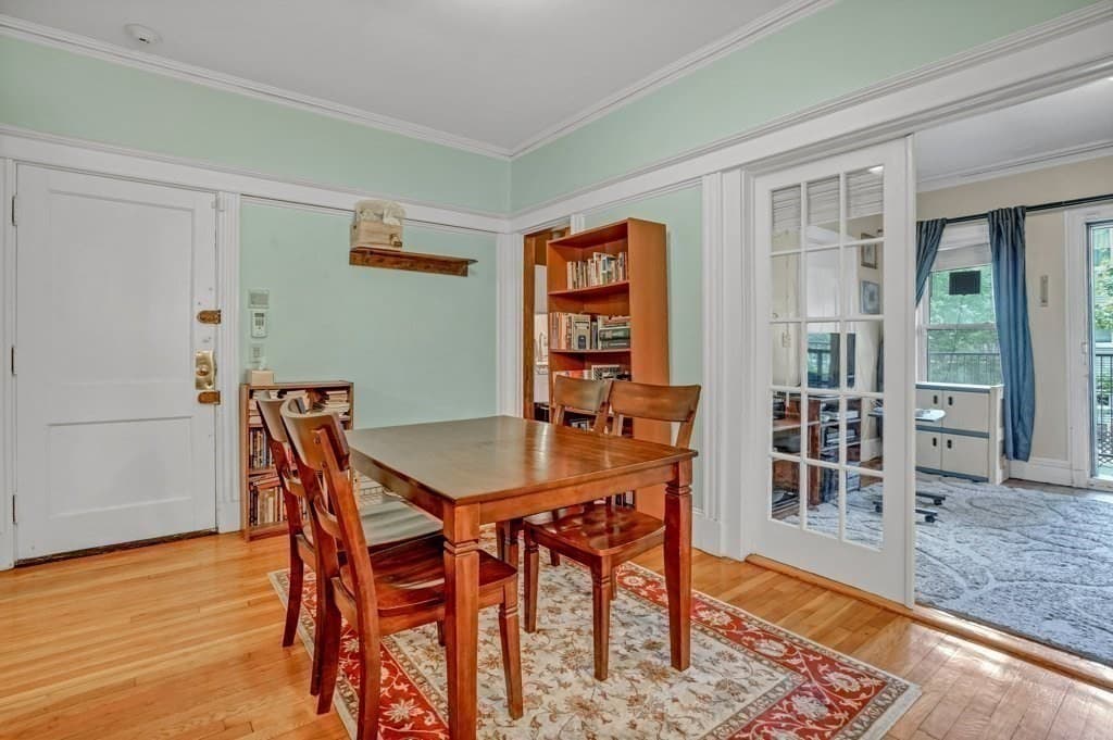 10 Radcliffe Rd #1 photo 3