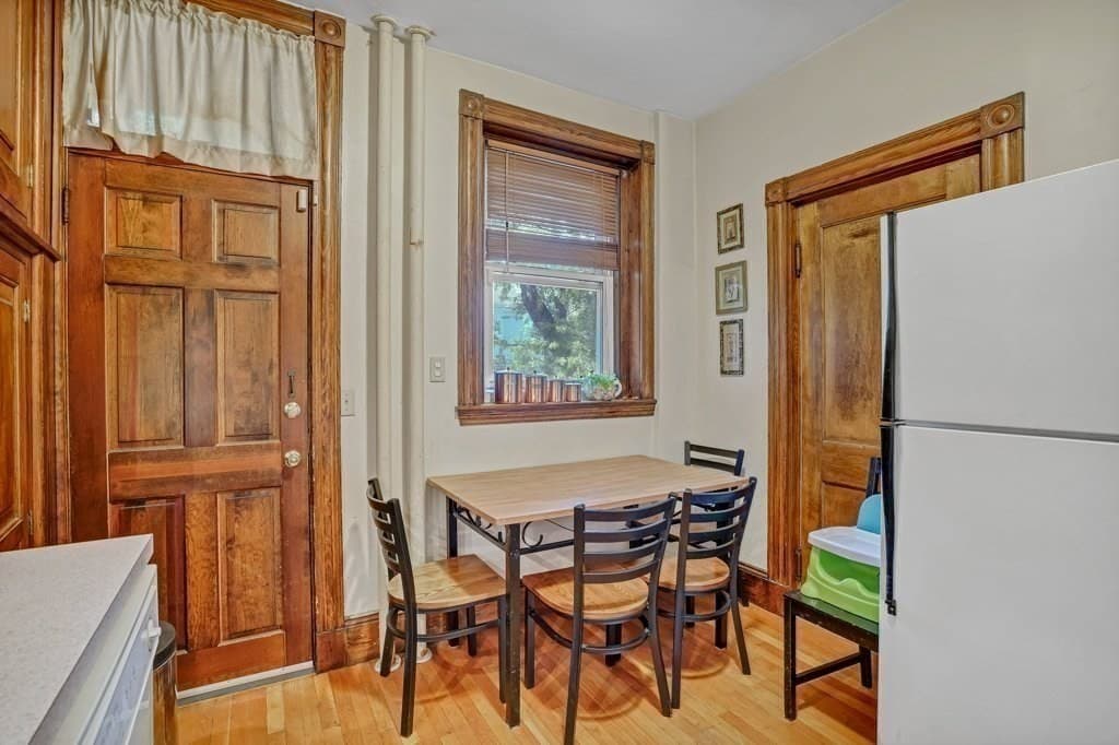 10 Radcliffe Rd #1 photo 4