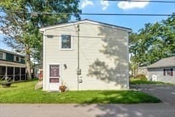 50 Mallards Landing photo 3