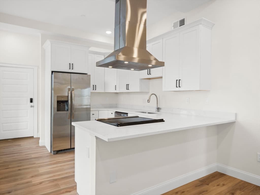 14 William St #4