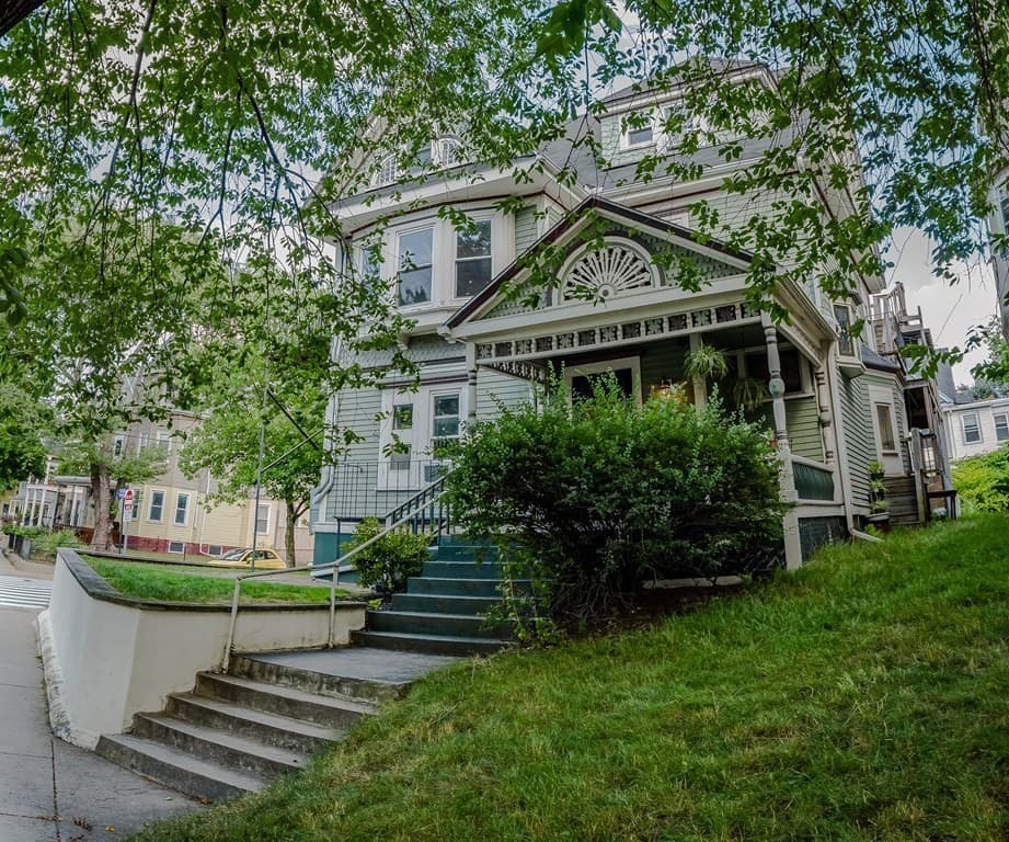 97 College Ave #7