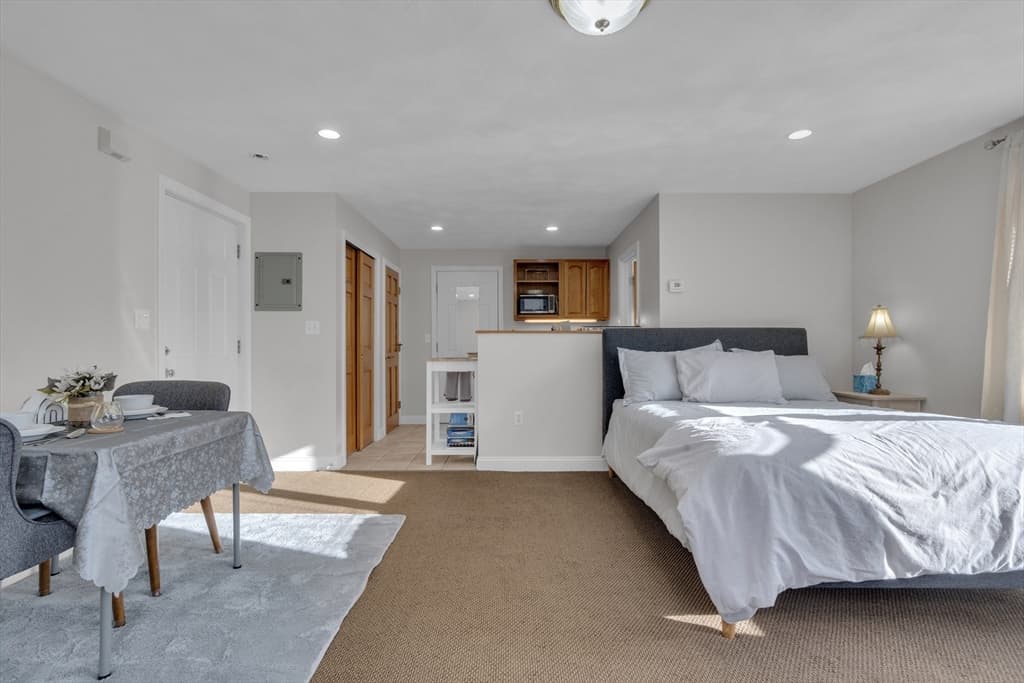 70 Garland St #3