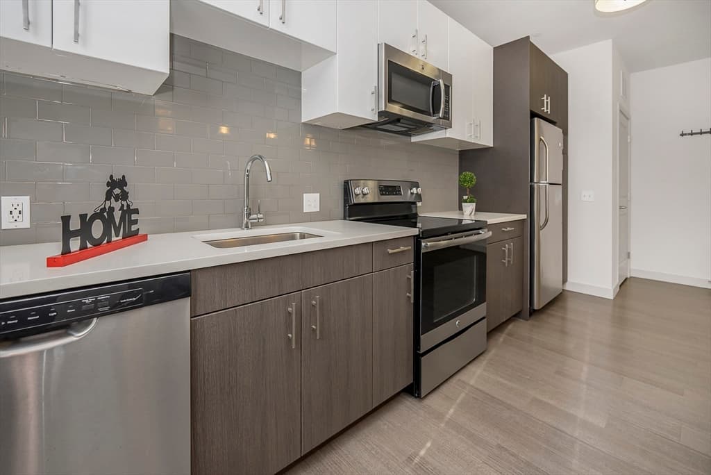 99 Tremont St #516 photo 5