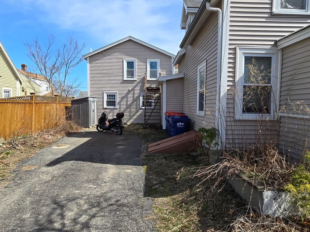 1 Pearl Ave photo 2