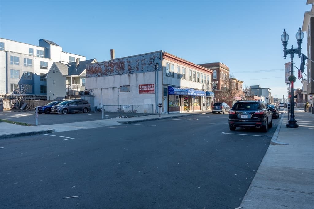 27 Nahant Ave photo 4