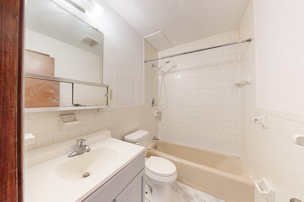 18 Strawberry Hill Road #24 photo 2