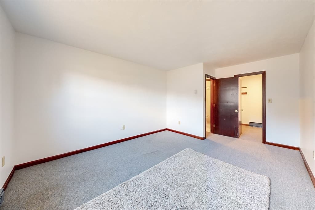 18 Strawberry Hill Road #24 photo 3