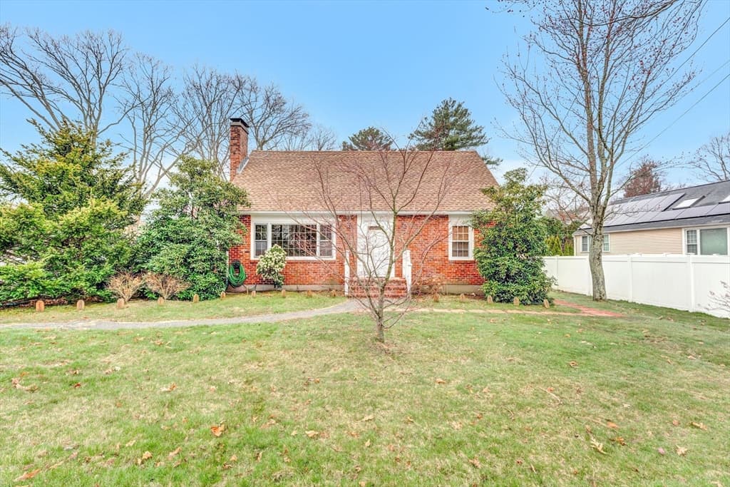 393 High Plain Street