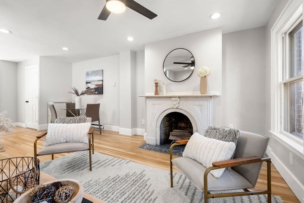 19 Gray St photo 5
