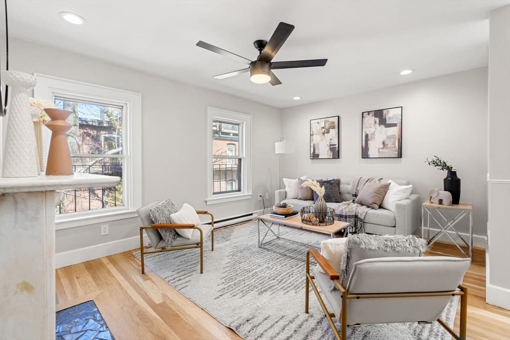 19 Gray St photo 4