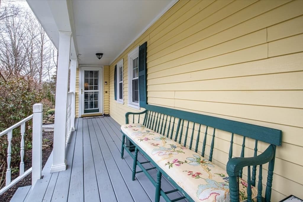 103 Milford St photo 2