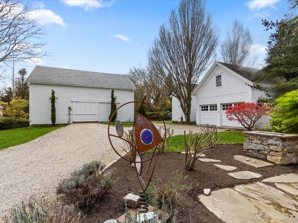 288 Russells Mills photo 4