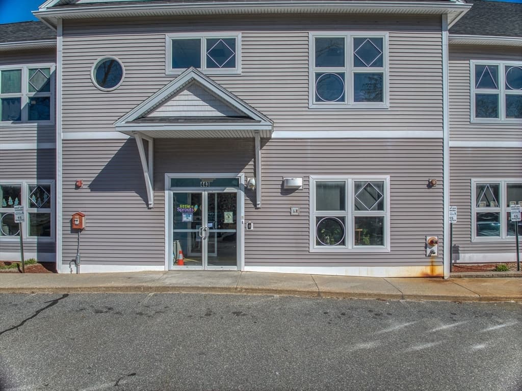 443 W Lowell Ave photo 2