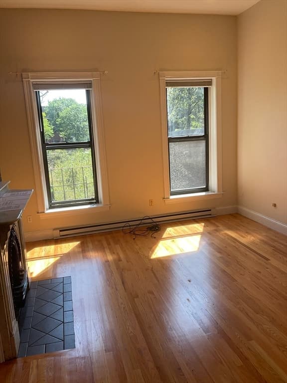 672 Tremont #Parlor