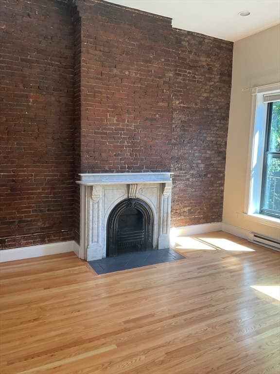 672 Tremont #Parlor photo 4