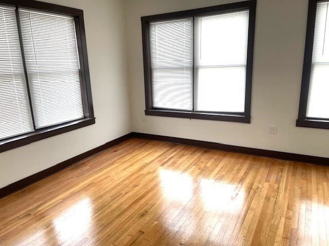 75 Water St photo 2