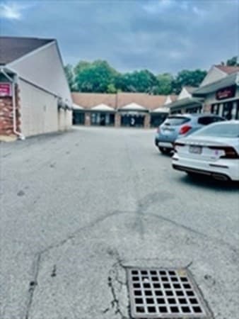 132 S Main St #B photo 4