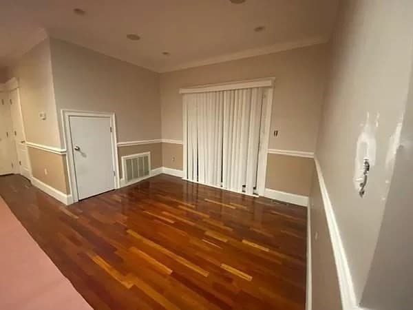 4619 Washington St #1 photo 2
