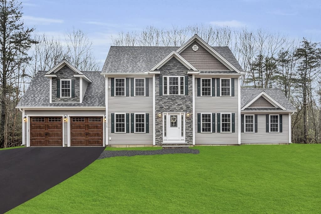 526 Hubbardston Rd