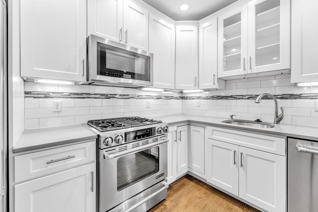 330 Dorchester St #2 photo 2