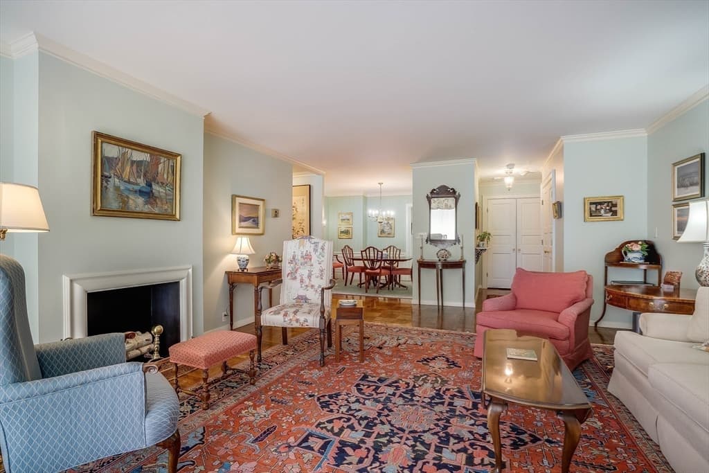 180 Beacon Street #7B photo 4