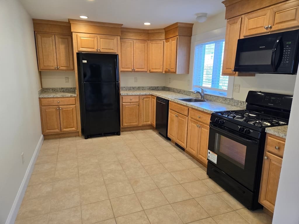 1 Franklin Street #B photo 3