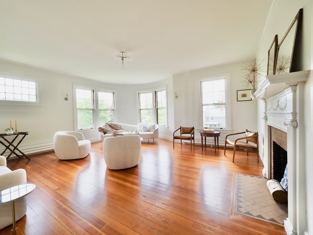 222 Elm Street #B photo 5