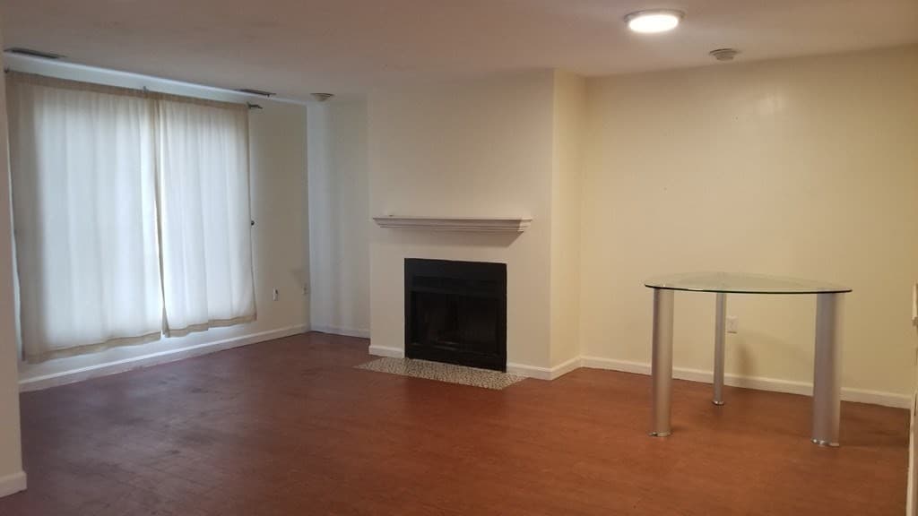 160 Quincy Shore Dr #115 photo 3
