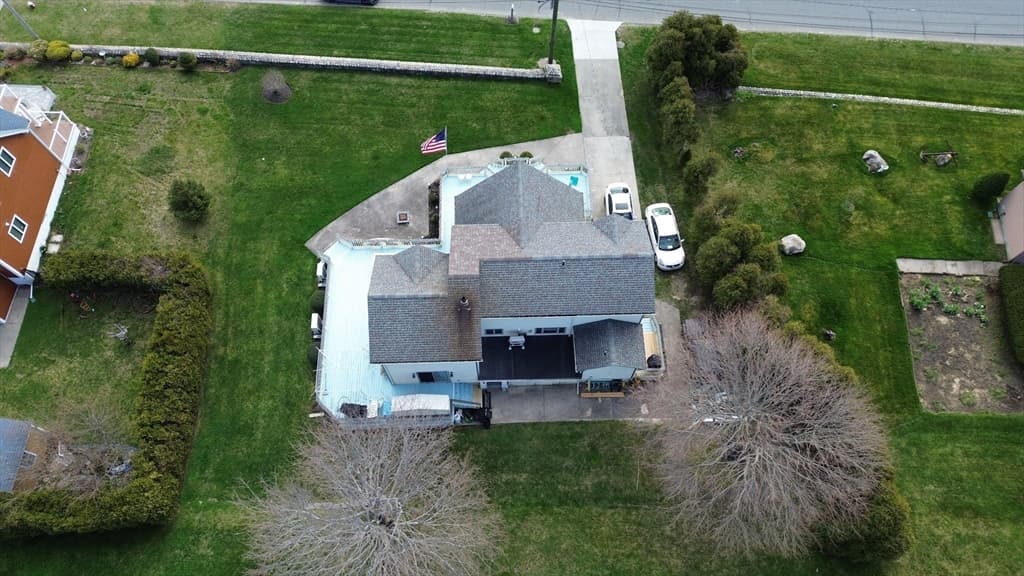 1147 E Rodney French Blvd photo 4