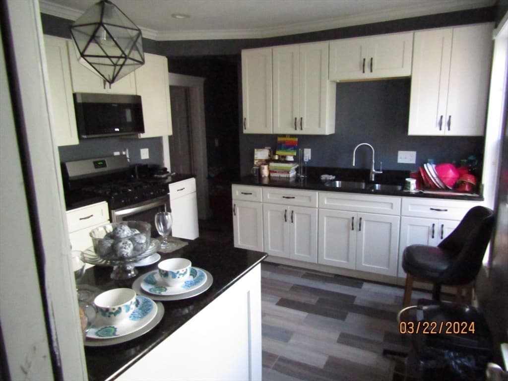 74 Bailey St photo 4