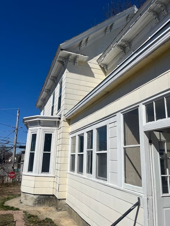 117 Coburn St photo 3