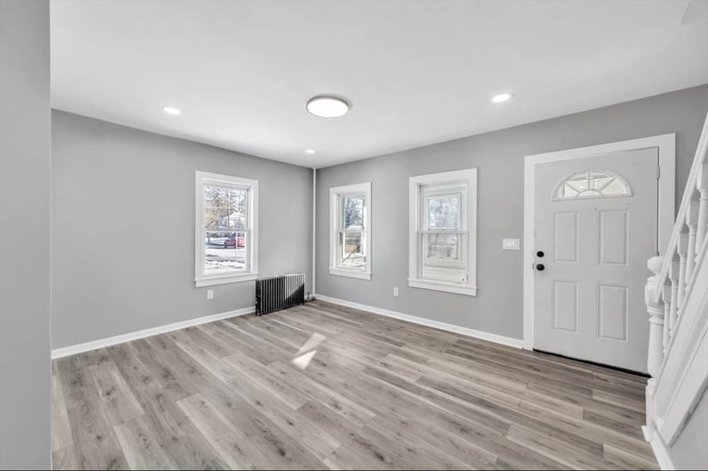 248 Parker St photo 5