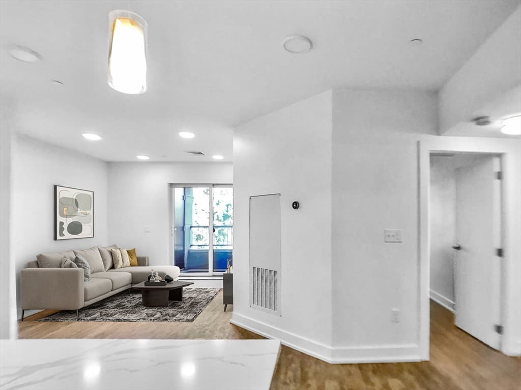 20 Penniman Rd #206 photo 2