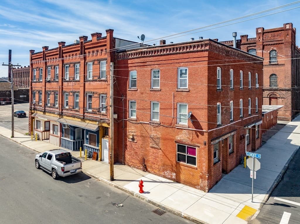 293-299 Clemente St photo 2