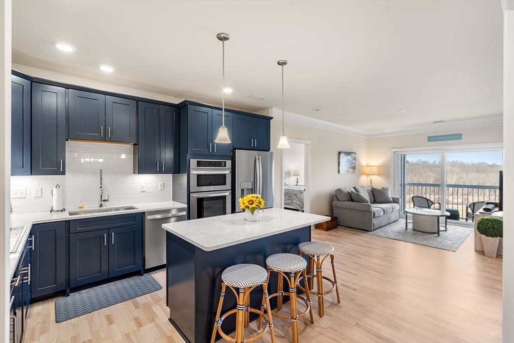1410 Peters Farm Way #1410 photo 2