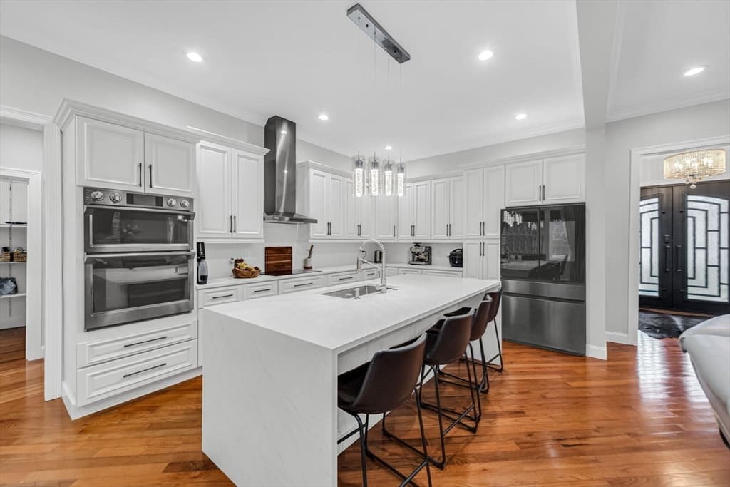 141 Birnie Ave