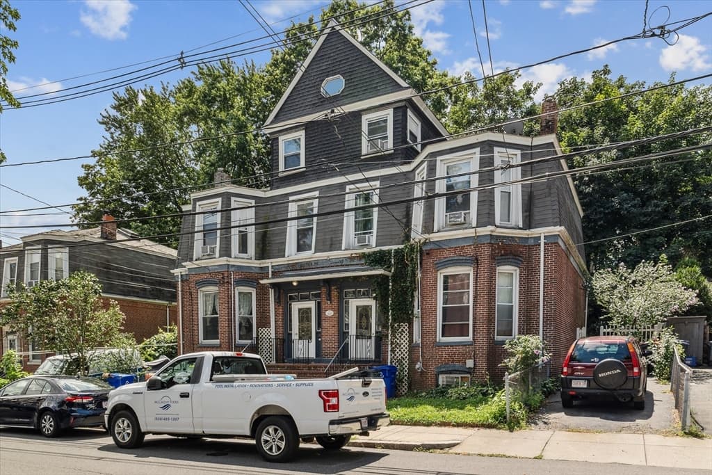 26-28 Newton St