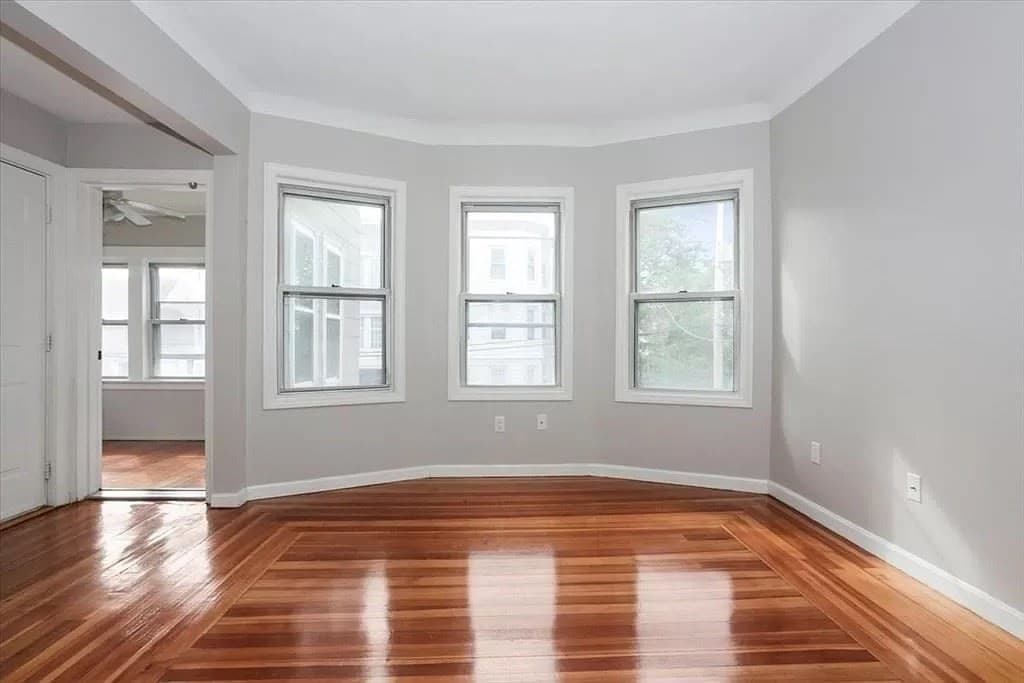 50 Trident Ave #2 photo 2