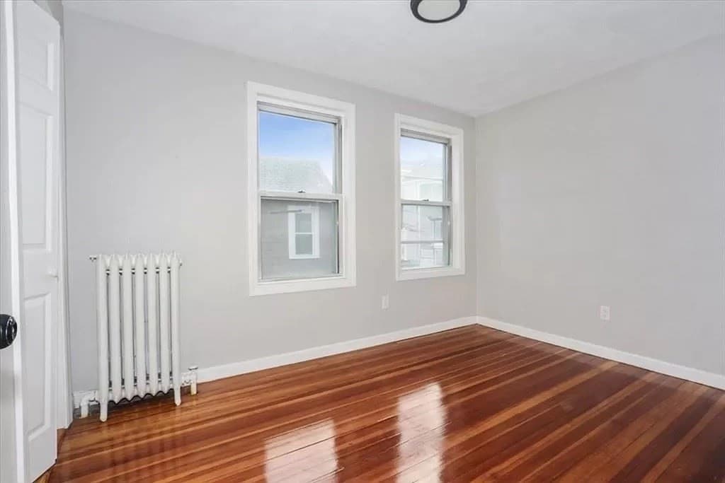 50 Trident Ave #2 photo 3