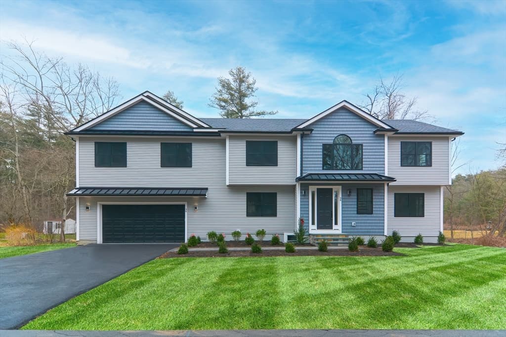 34 Maple St photo 2