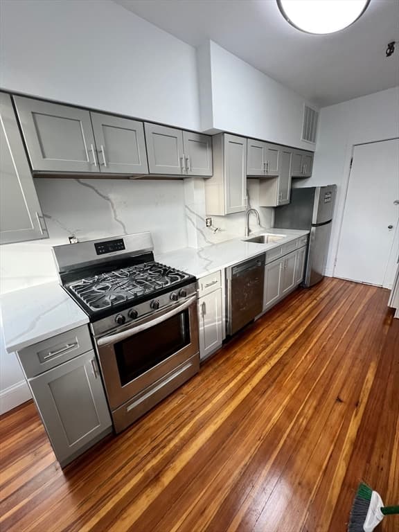 2003 Commonwealth Ave #20