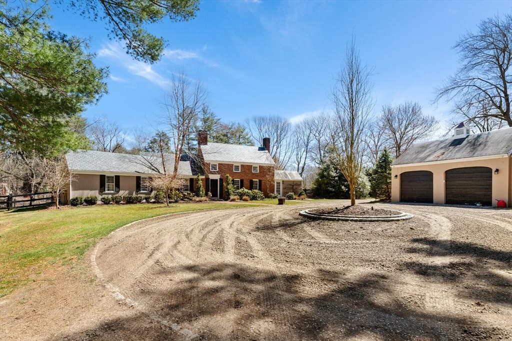 390B-396 Circuit Street photo 4