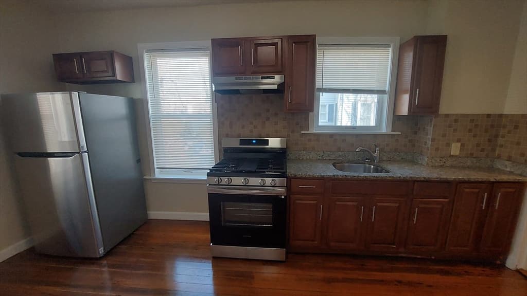 35 Catawba St. #1 photo 2