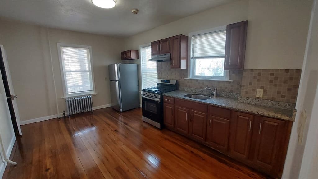 35 Catawba St. #1 photo 3