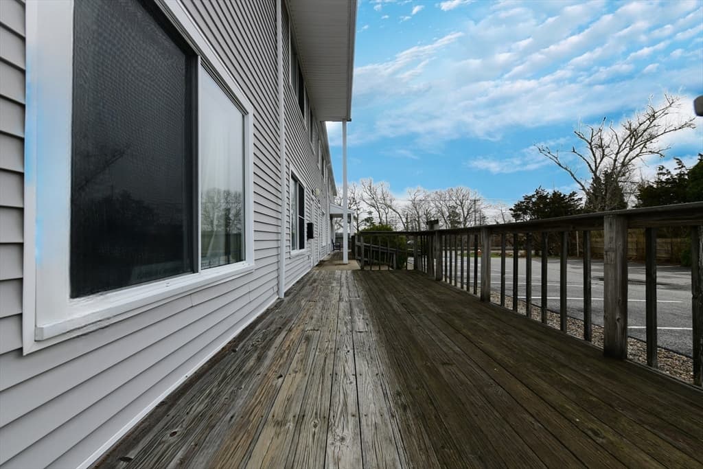 254 Shore Rd #D 1st floor photo 4