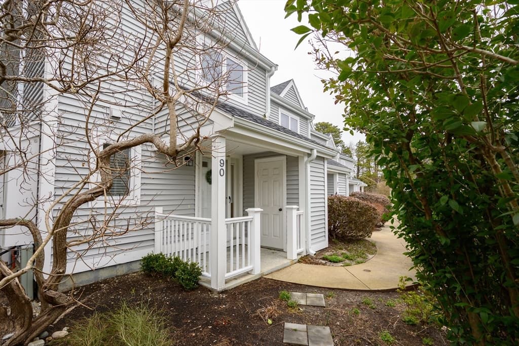 90 Westcliff Dr #90 photo 2