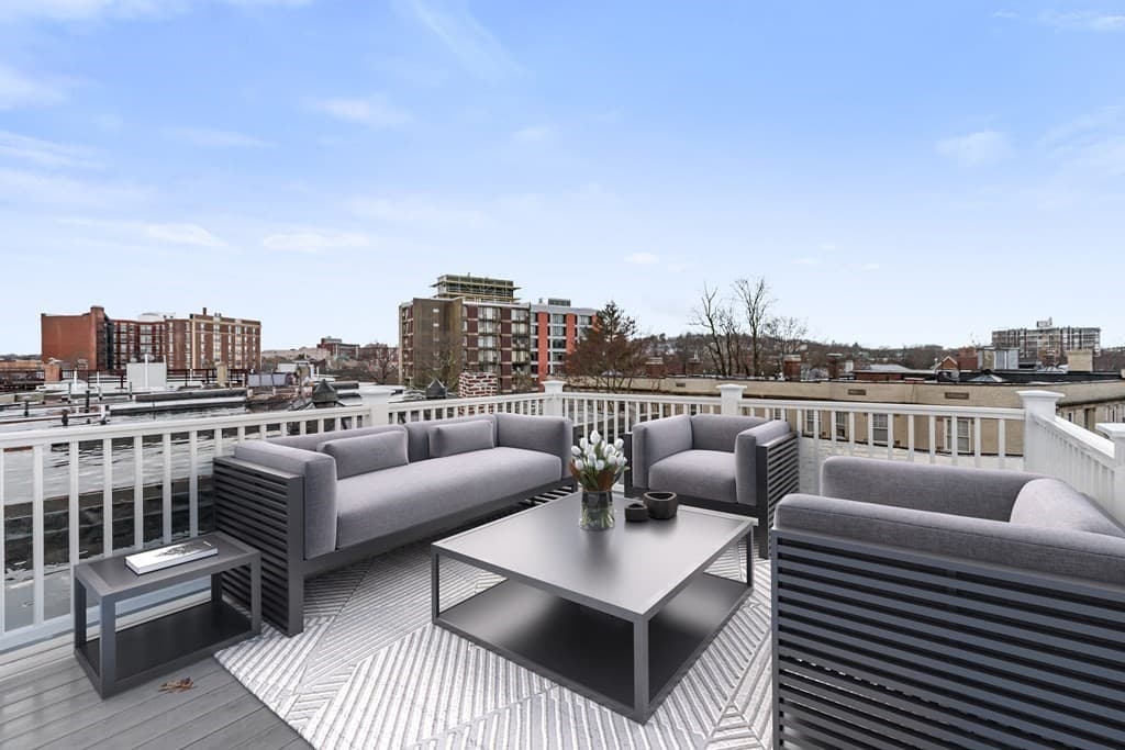 65 Pleasant Street, 3 #3