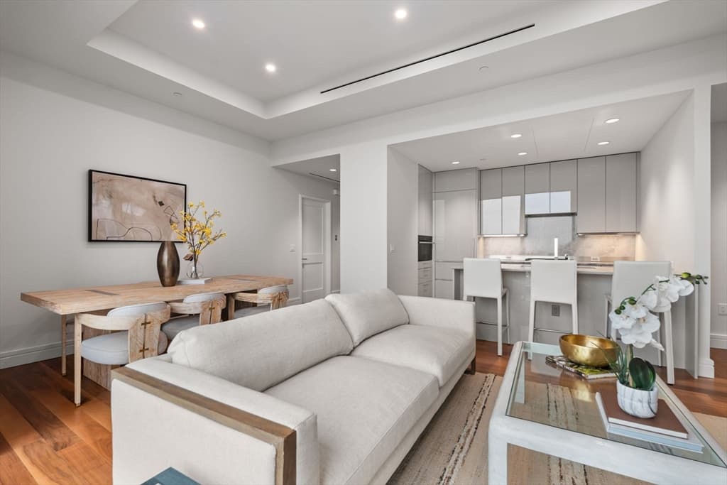 1 Dalton St #4703 photo 2